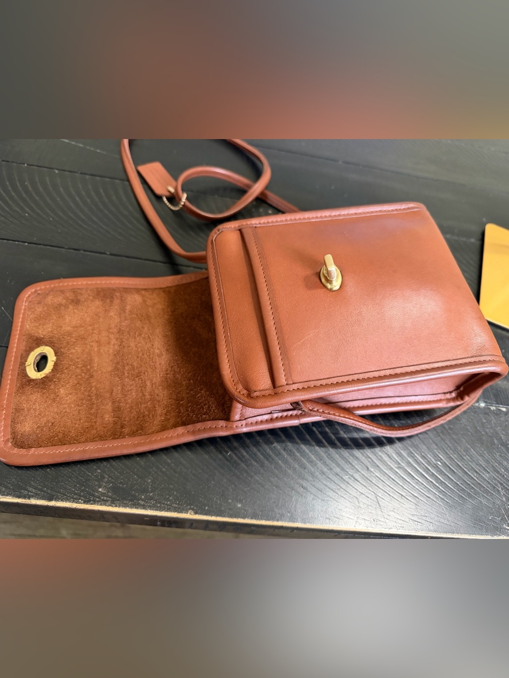 Vintage Coach Scooter 9893 in British tan circa 1996 - Picture 4 of 8